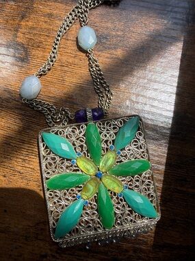 Statement pendant Green Gemstone Floral Pendant Necklace - Women Jewelry